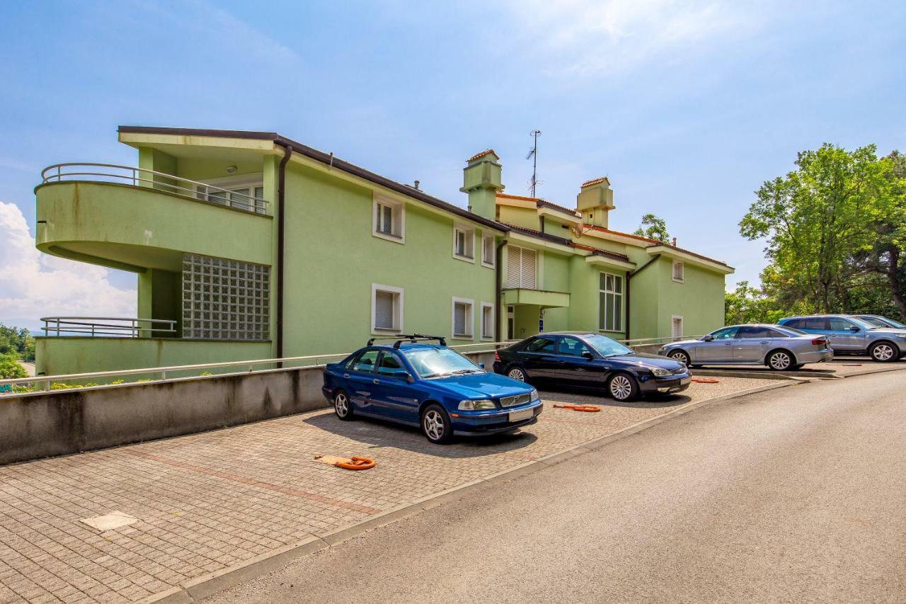 Apartment Maja Opatija With Free Private Parking And Lovely Sea View Terrace מראה חיצוני תמונה